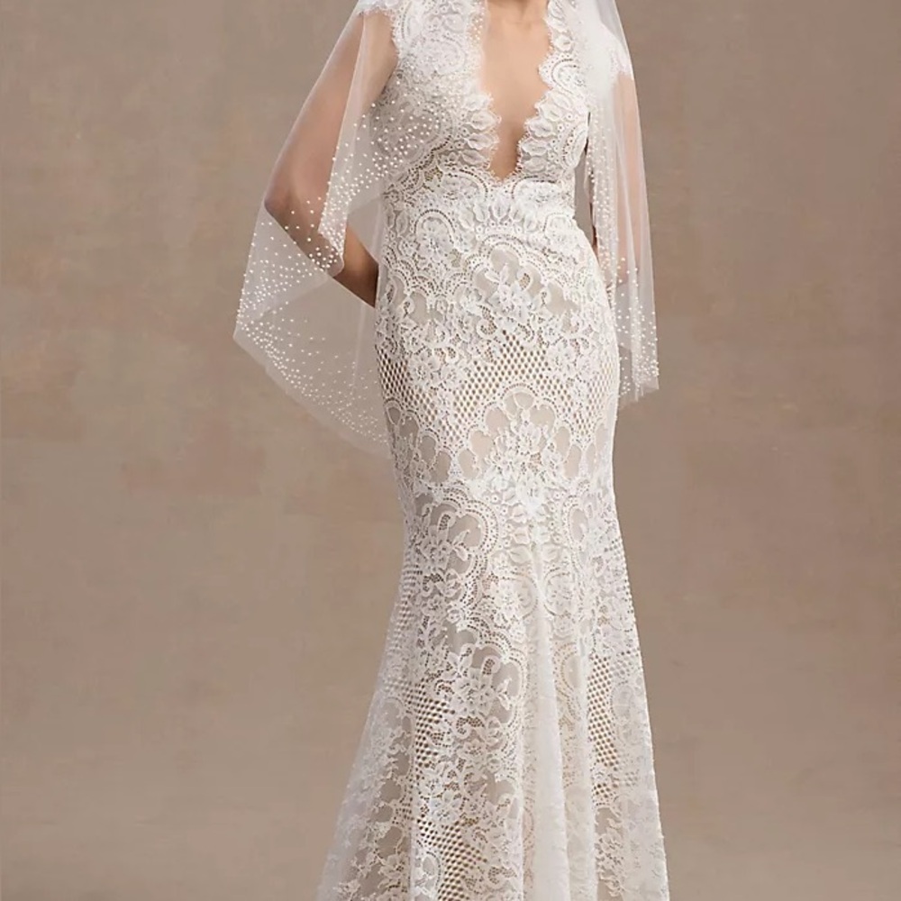 WTOO BY WATTERS PHILOMENE LACE CAP-SLEEVE WEDDING GOWN